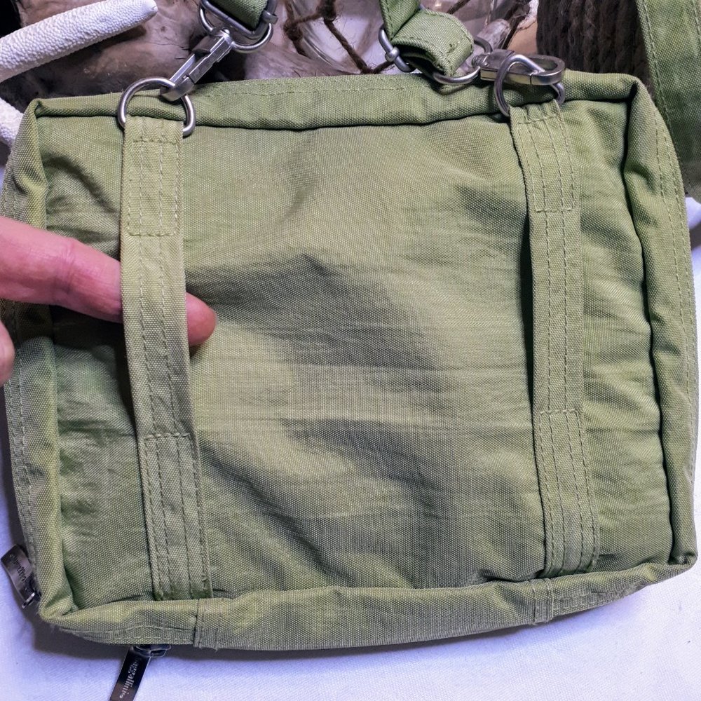 Baggallini Multi-Pocket Nylon Convertible Bagg - Picture 7 of 12